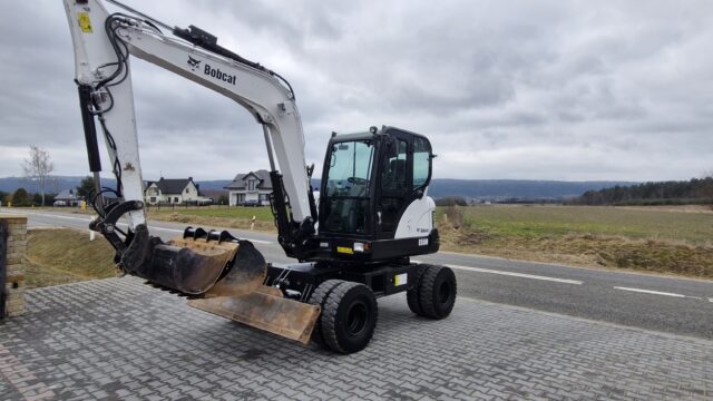 koparka kołowa bobcat e55W